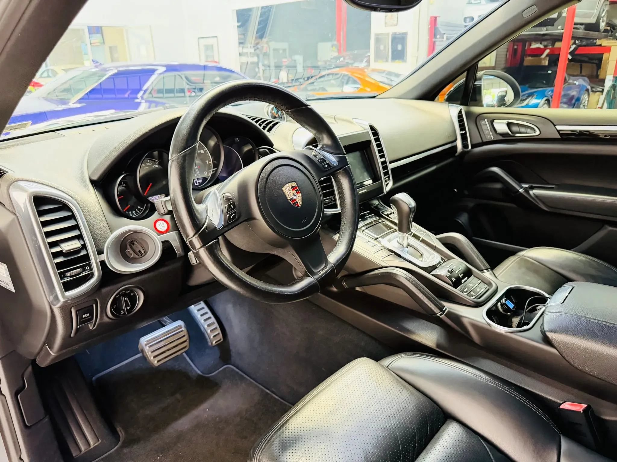 Used 2013 Porsche Cayenne S AWD/4WD image 5