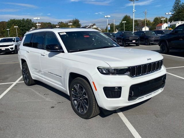 New 2025 Jeep Grand Cherokee L Overland w/ Trailer Tow Package image 2