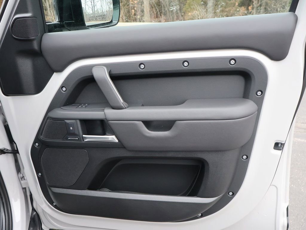 New 2026 Land Rover Defender 110 S image 12