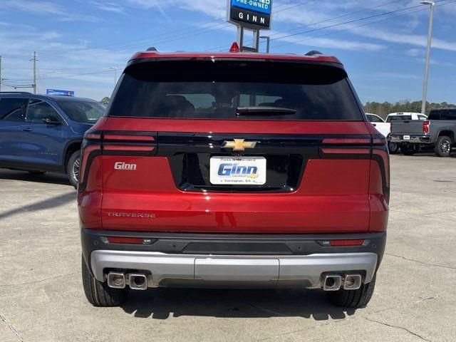 New 2026 Chevrolet Traverse LT w/ Driver Confidence Package FWD image 4