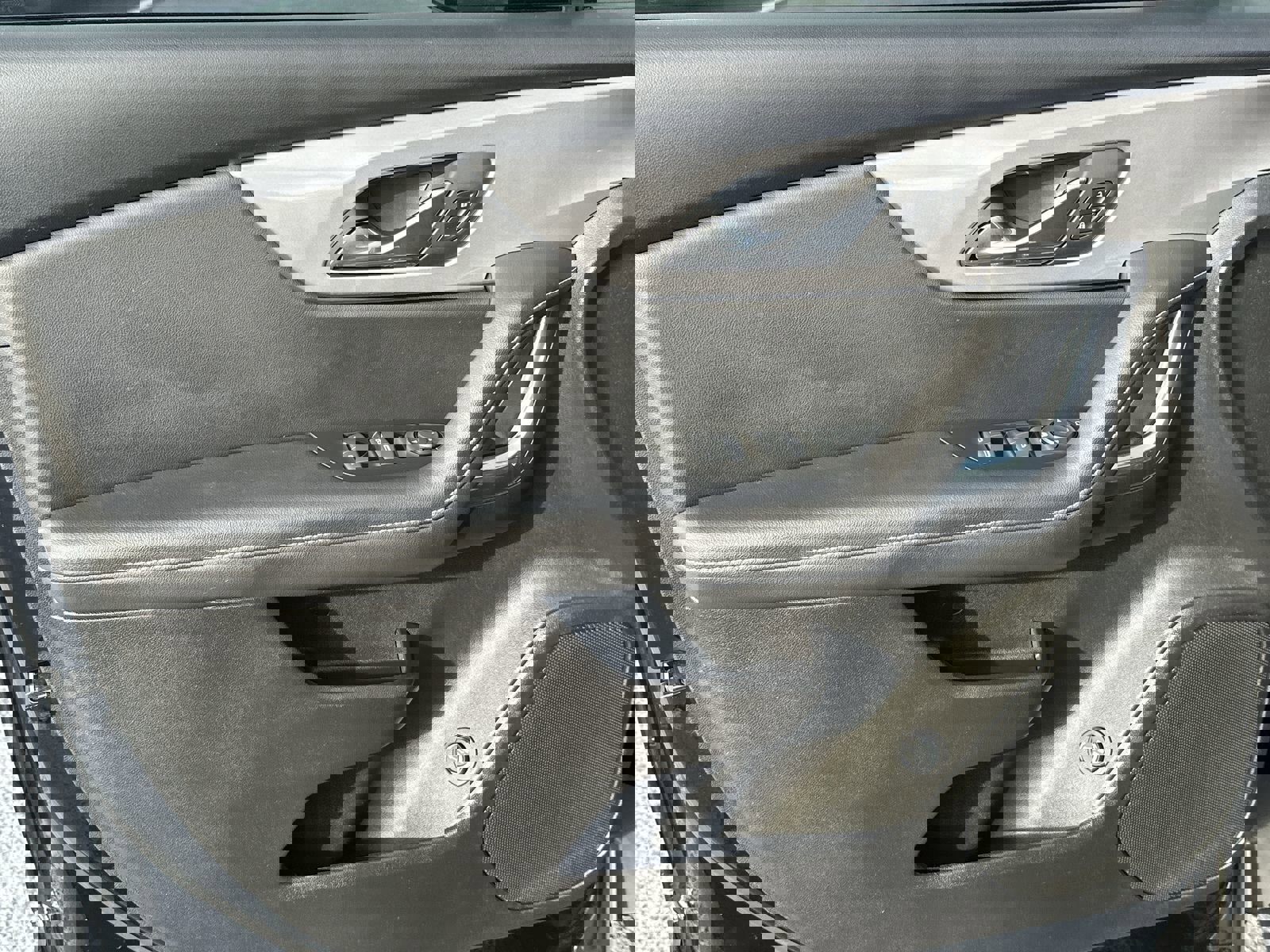 Used 2023 Chevrolet Blazer LT w/ Convenience Package image 14