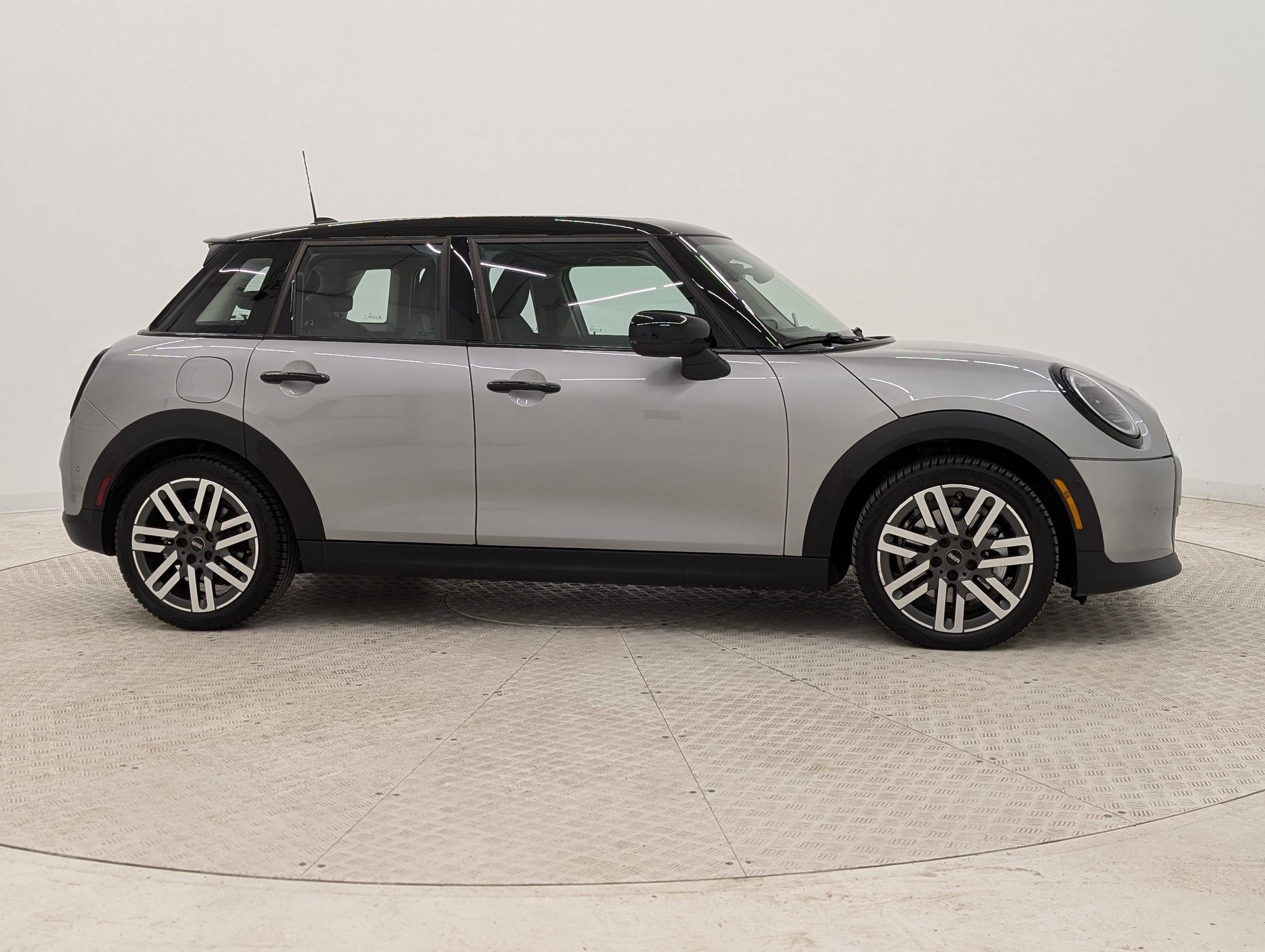 Used 2025 MINI Cooper S image 8