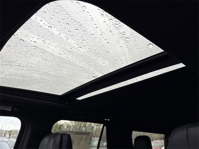 New 2025 Lincoln Navigator L Reserve w/ Jet Appearance Package image 24