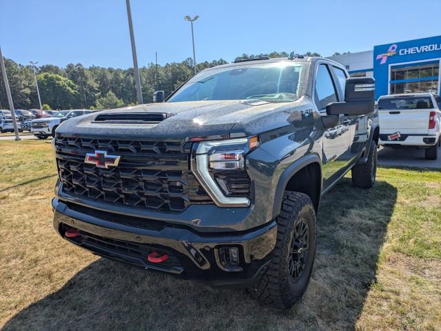 New 2026 Chevrolet Silverado 2500 ZR2 w/ LPO, Dark Essentials Package AWD/4WD image 5