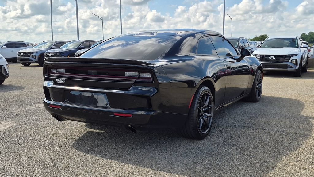 Used 2026 Dodge Charger Scat Pack w/ Blacktop Package AWD/4WD image 4