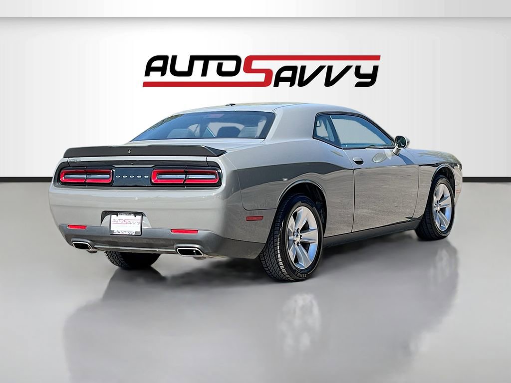 Used 2023 Dodge Challenger SXT image 7