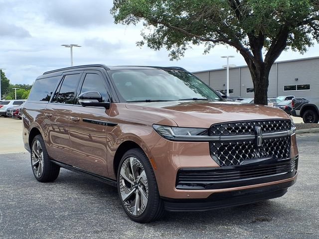 New 2025 Lincoln Navigator L Black Label w/ Black Label Special Edition AWD/4WD image 4