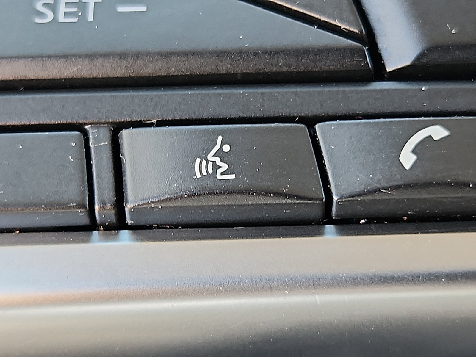 Used 2024 Nissan Versa SV FWD image 24