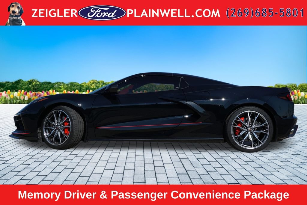 Used 2024 Chevrolet Corvette Stingray Premium Conv w/ Z51 Performance Package RWD image 2