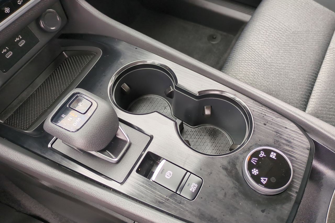 Certified 2025 Nissan Rogue SV image 18