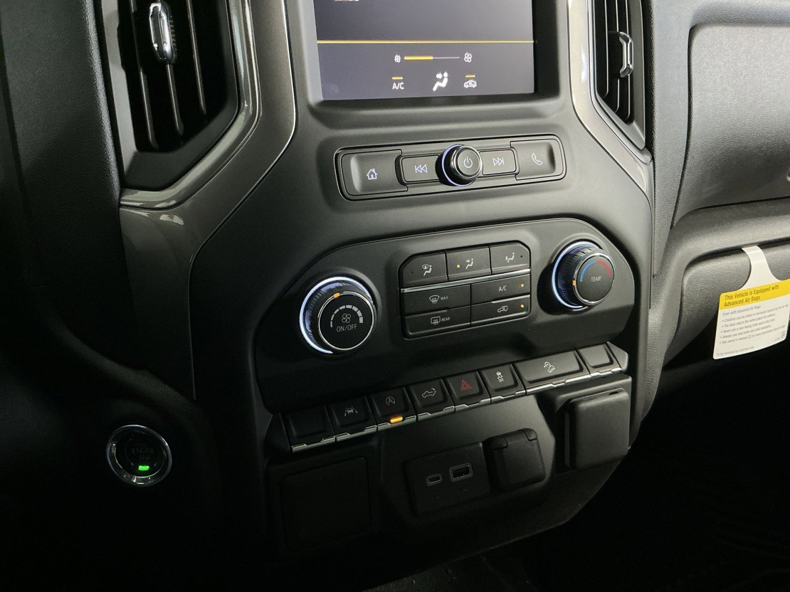New 2026 Chevrolet Silverado 1500 Custom Trail Boss w/ LPO, Dark Essentials Package AWD/4WD image 29