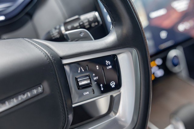 Used 2023 Land Rover Range Rover Long Wheelbase Autobiography image 31