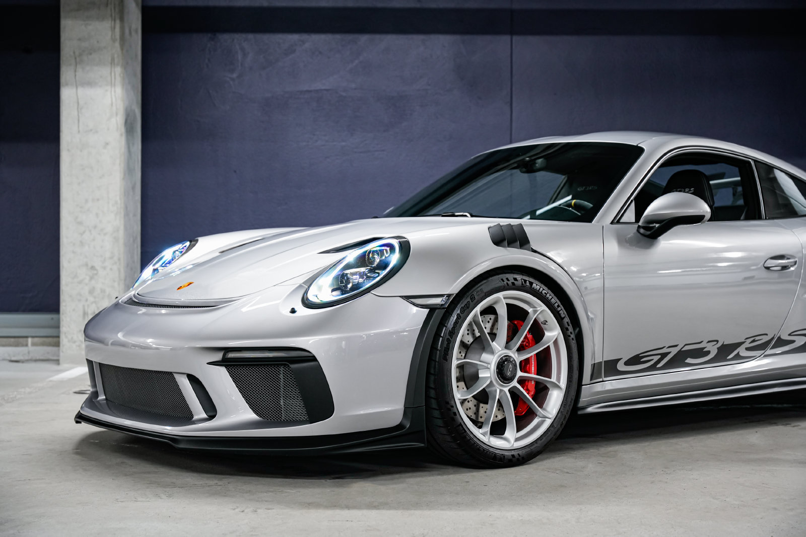 Used 2019 Porsche 911 GT3 RS RWD image 28