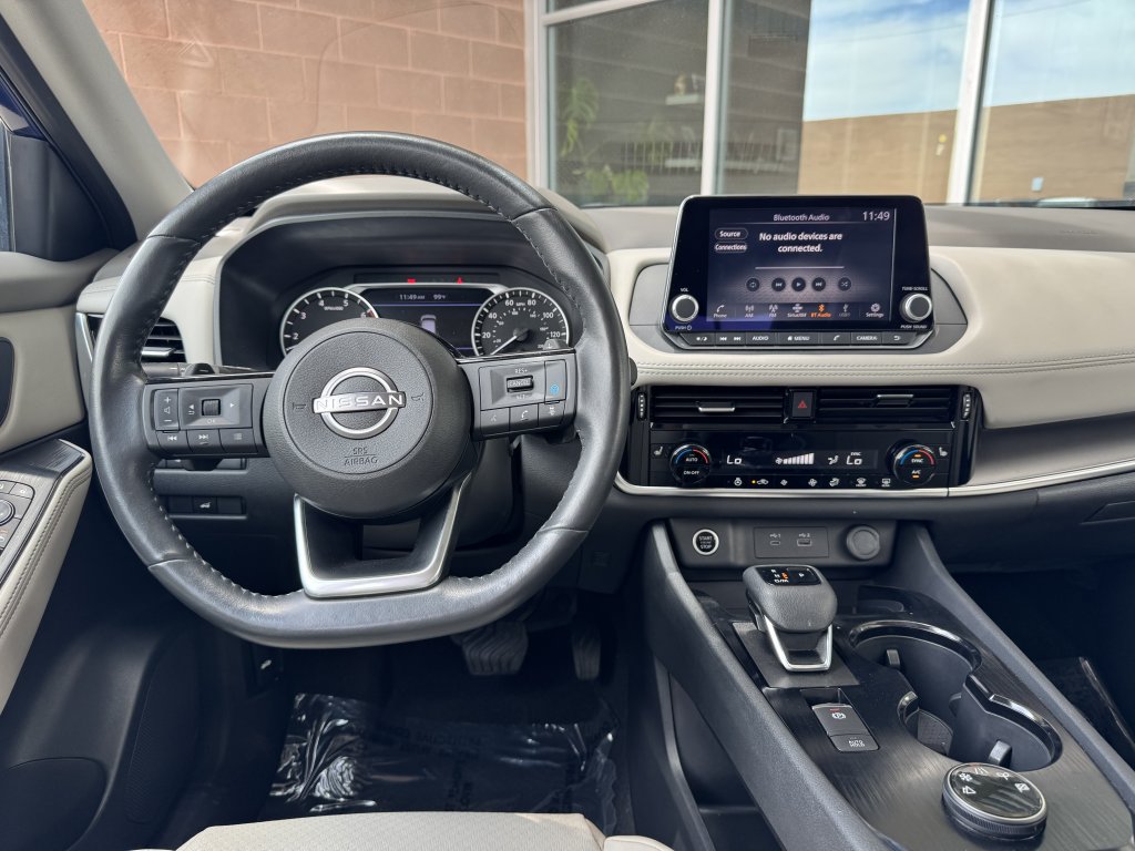 Used 2023 Nissan Rogue SV w/ SV Premium Package AWD/4WD image 16