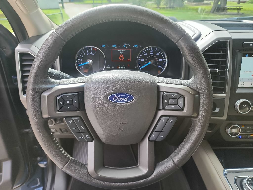 Used 2019 Ford Expedition XLT w/ Equipment Group 202A RWD image 18