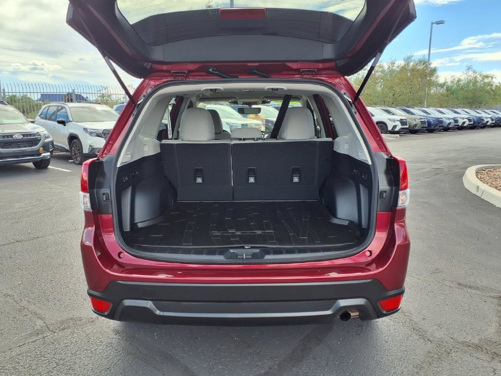 Used 2024 Subaru Forester Premium AWD/4WD image 15