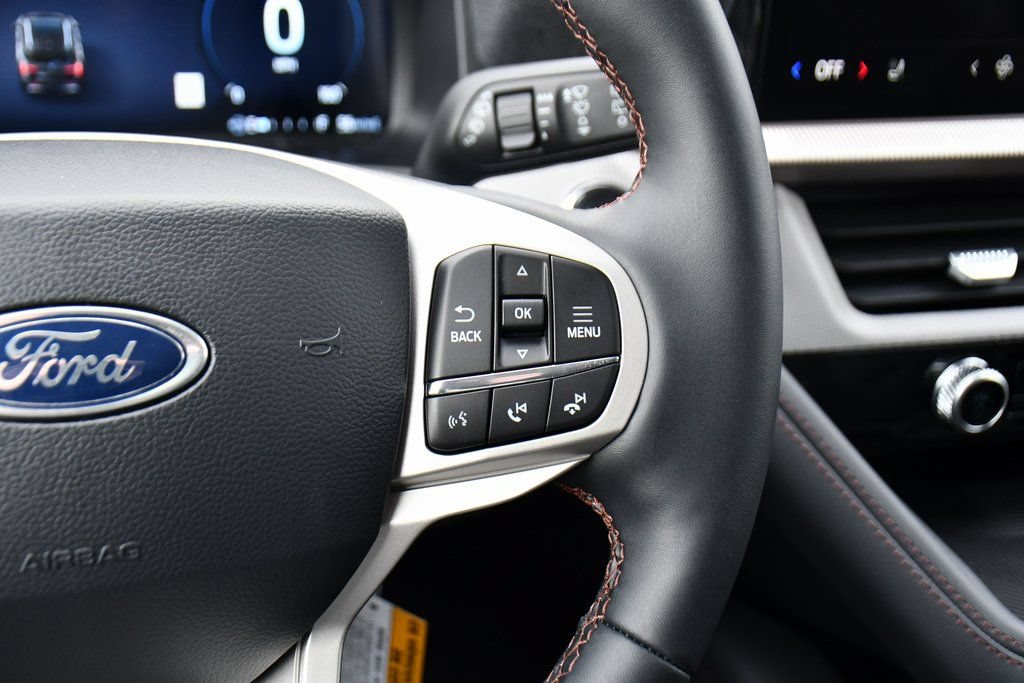 Used 2026 Ford Explorer Active w/ Active Comfort Package AWD/4WD image 35