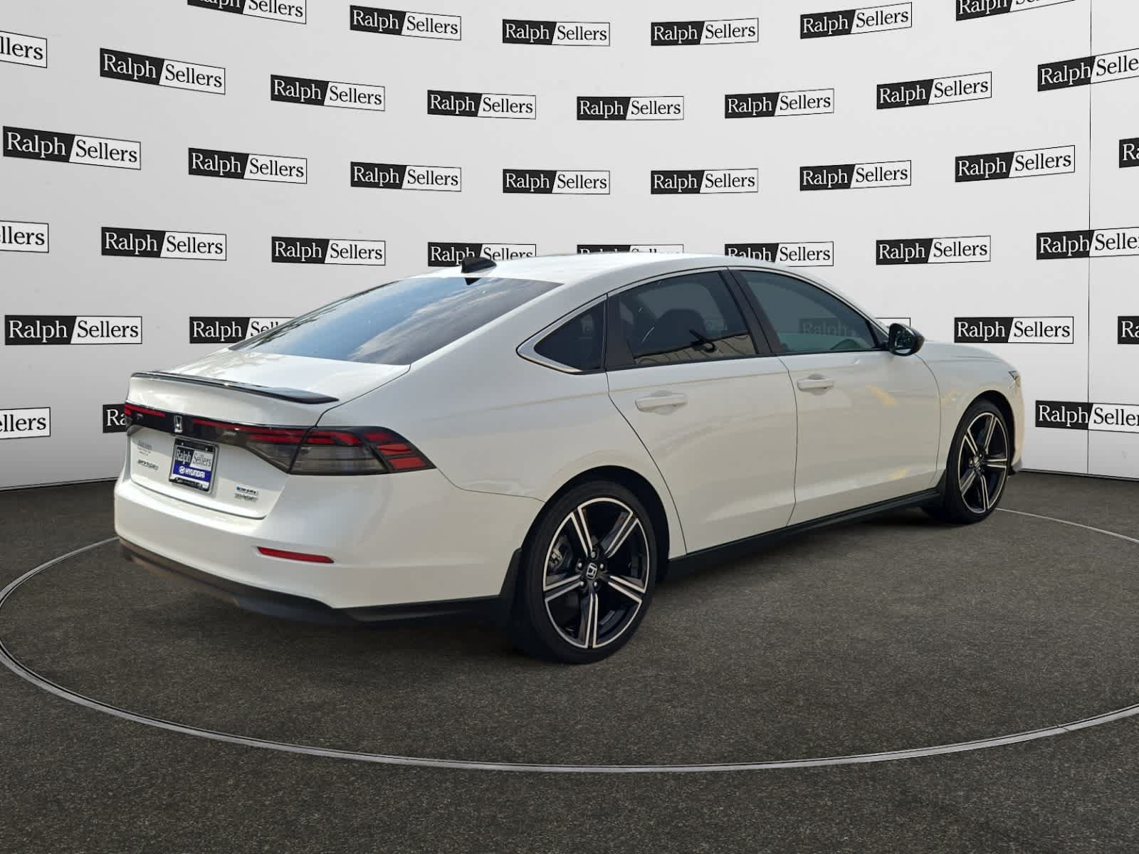 Used 2025 Honda Accord Sport image 6