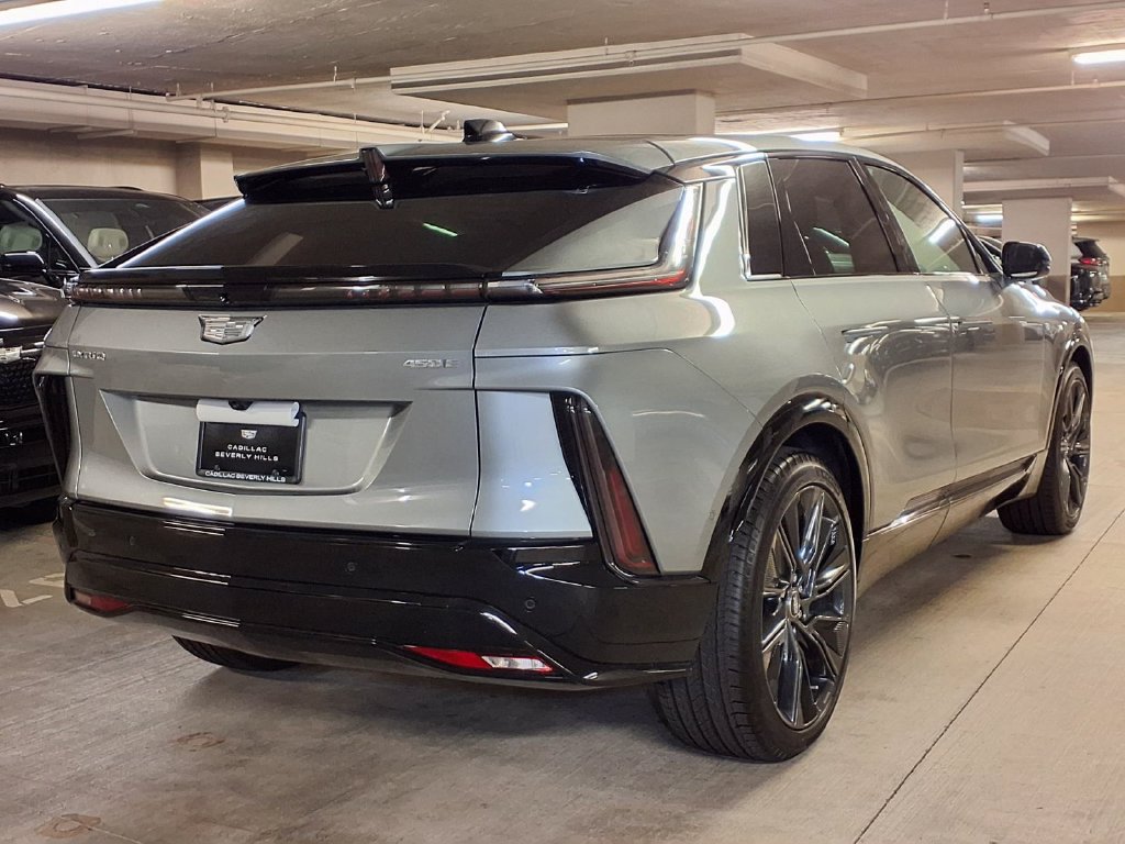 New 2026 Cadillac Lyriq Signature Sport w/ Nappa Leather Package RWD image 8