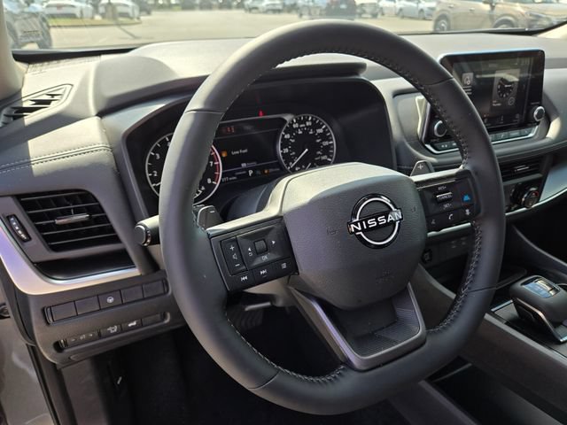 New 2026 Nissan Rogue Dark Armor FWD image 9