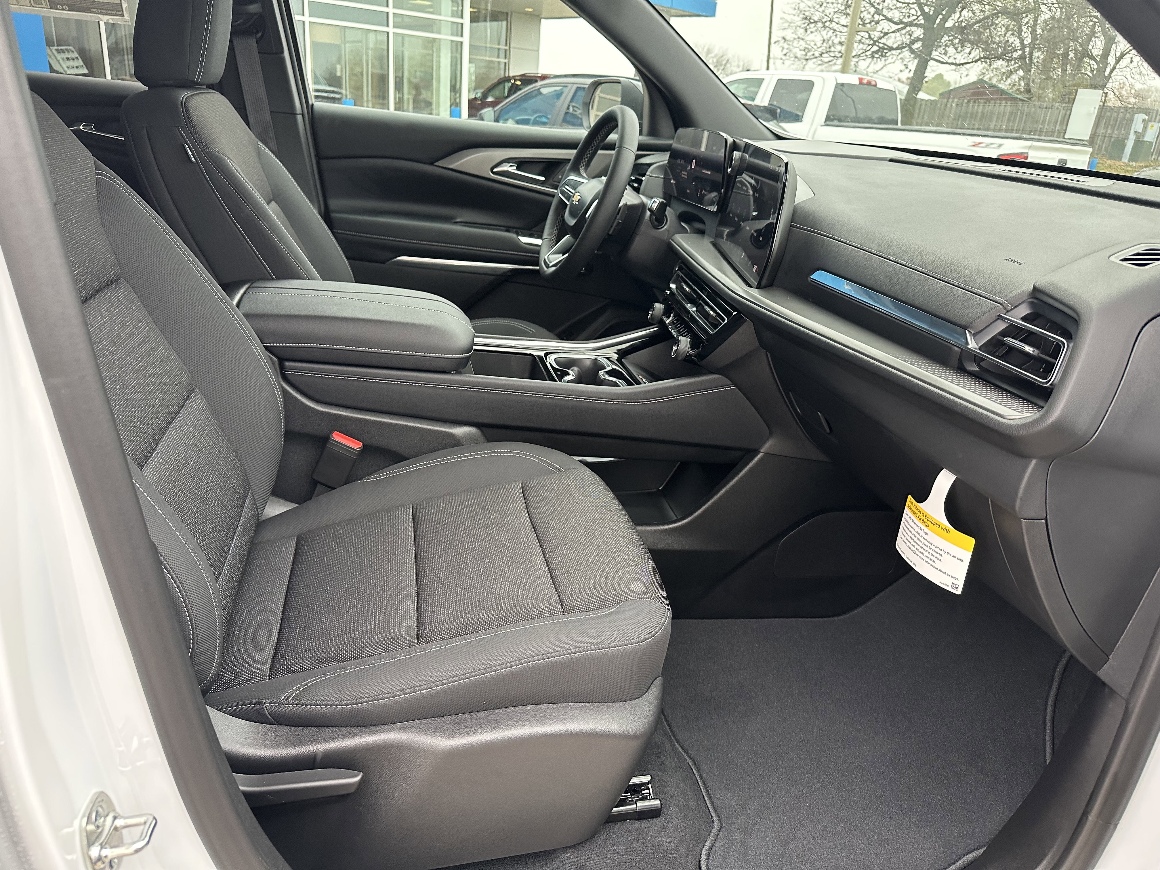 New 2026 Chevrolet Traverse LT w/ Driver Confidence Package image 39