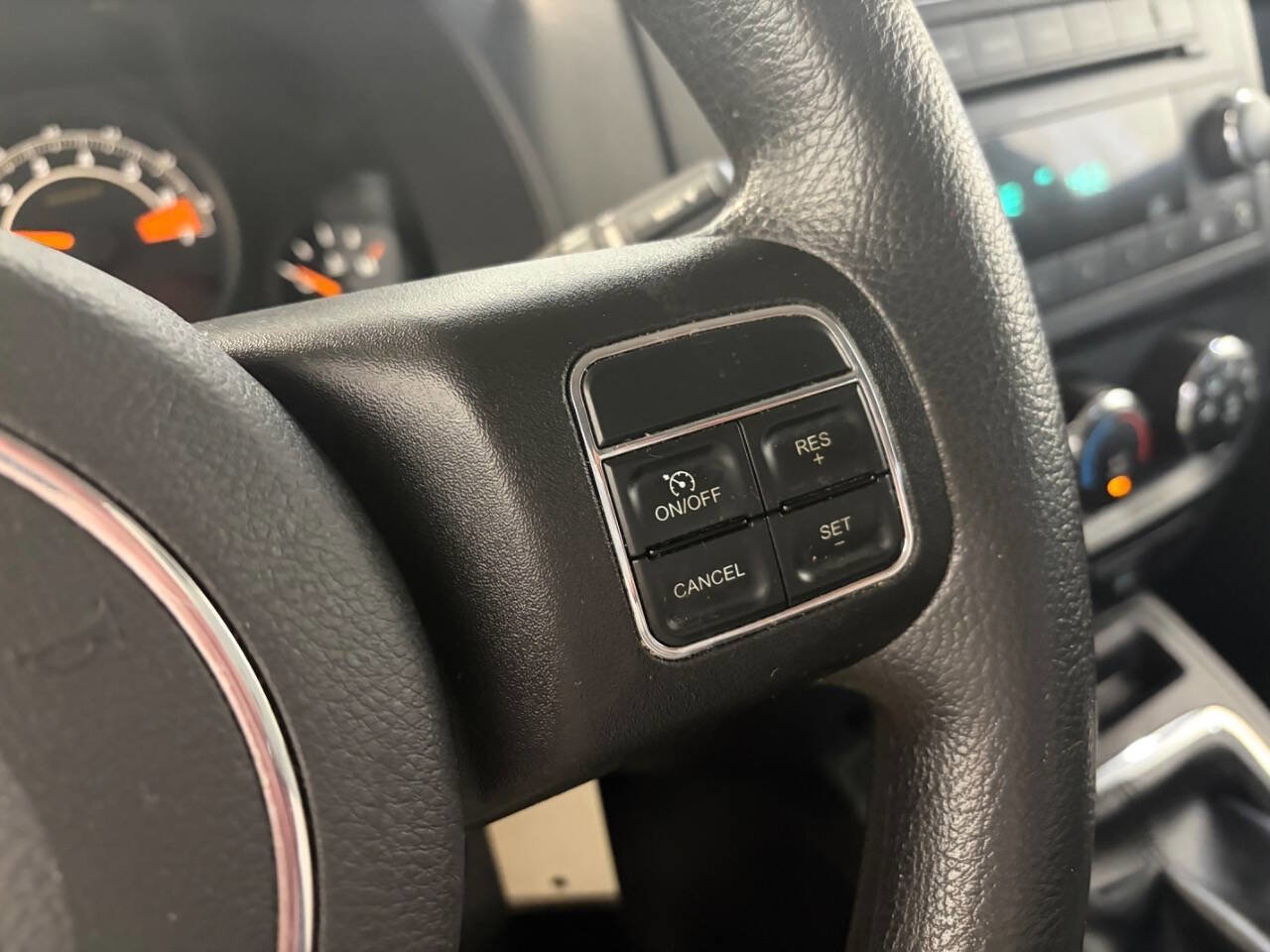 Used 2014 Jeep Patriot Sport FWD image 17