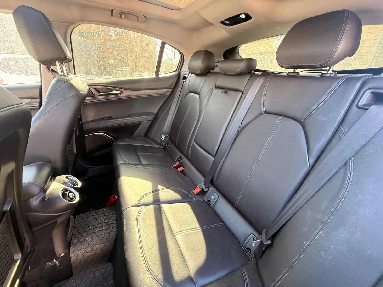 Used 2019 Alfa Romeo Stelvio Ti image 25