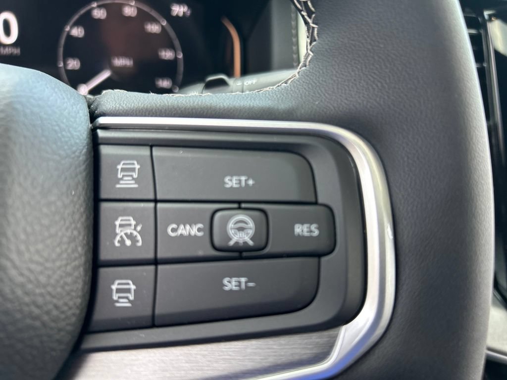 New 2026 Jeep Grand Wagoneer L Limited AWD/4WD image 45