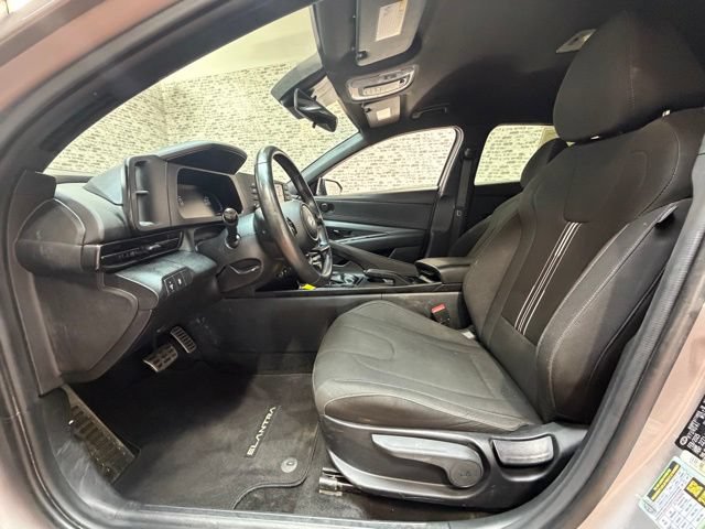 Used 2025 Hyundai Elantra Sport FWD image 18