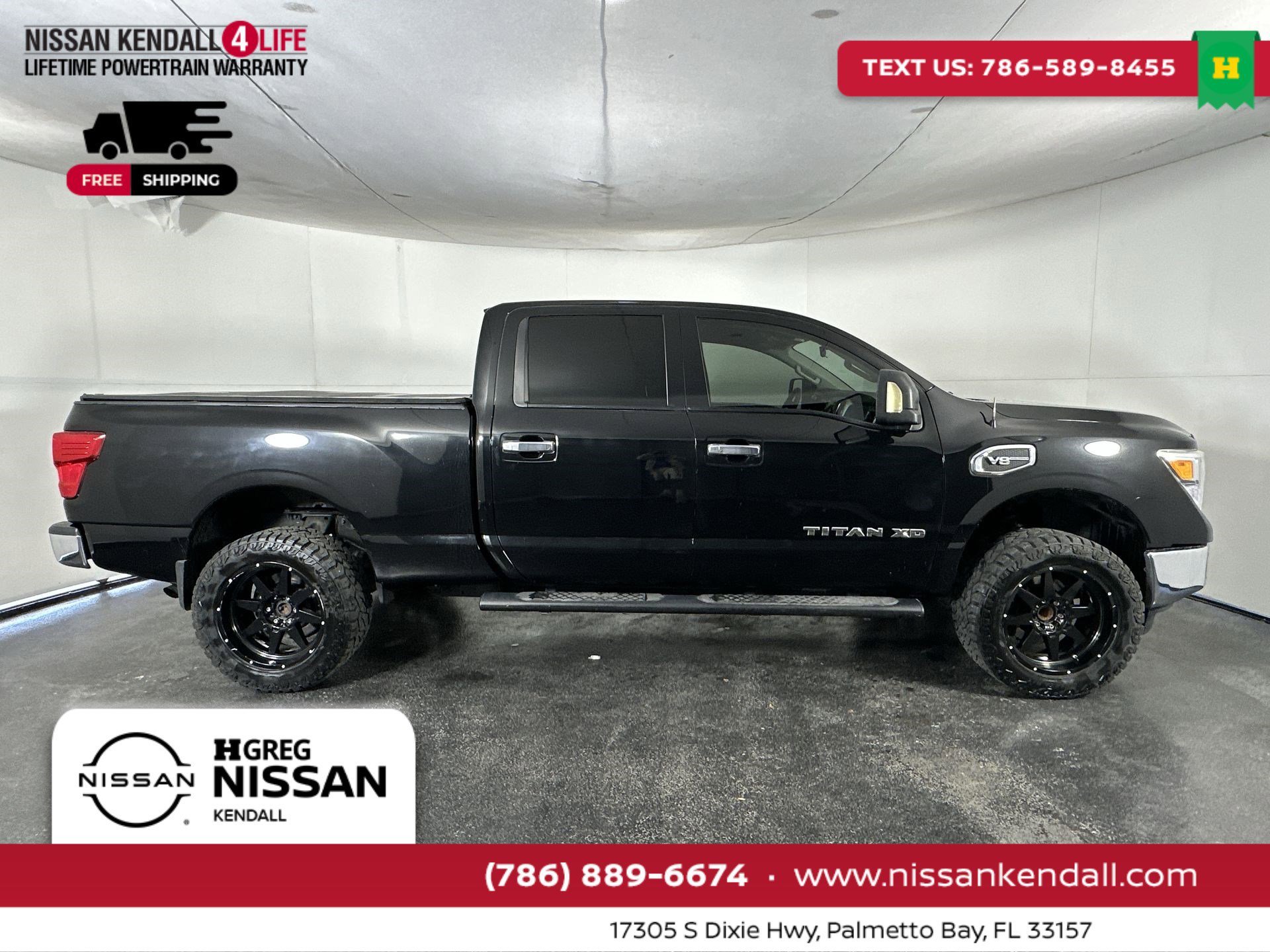 Used 2018 Nissan Titan SV image 13