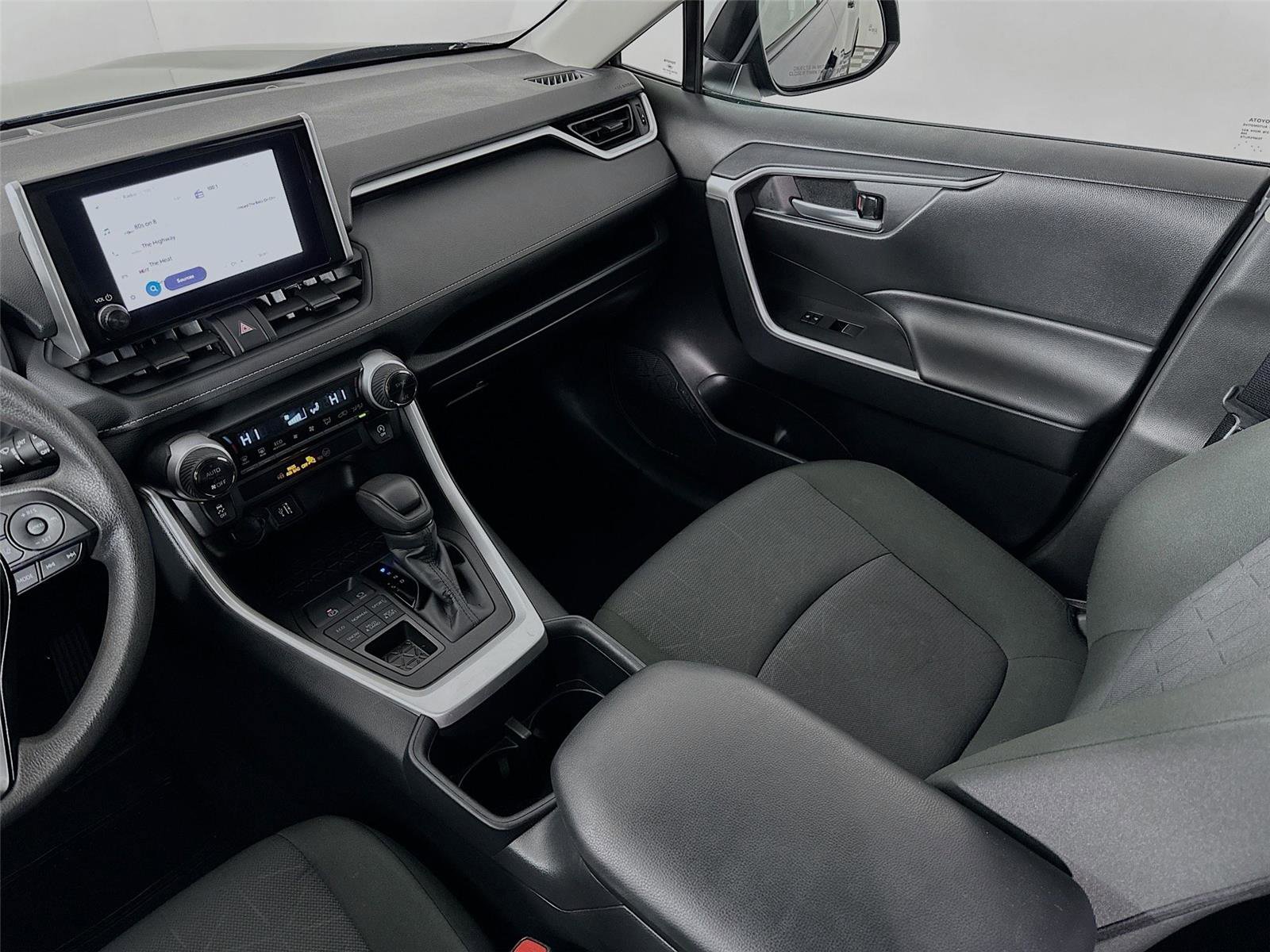 Certified 2025 Toyota RAV4 XLE image 22