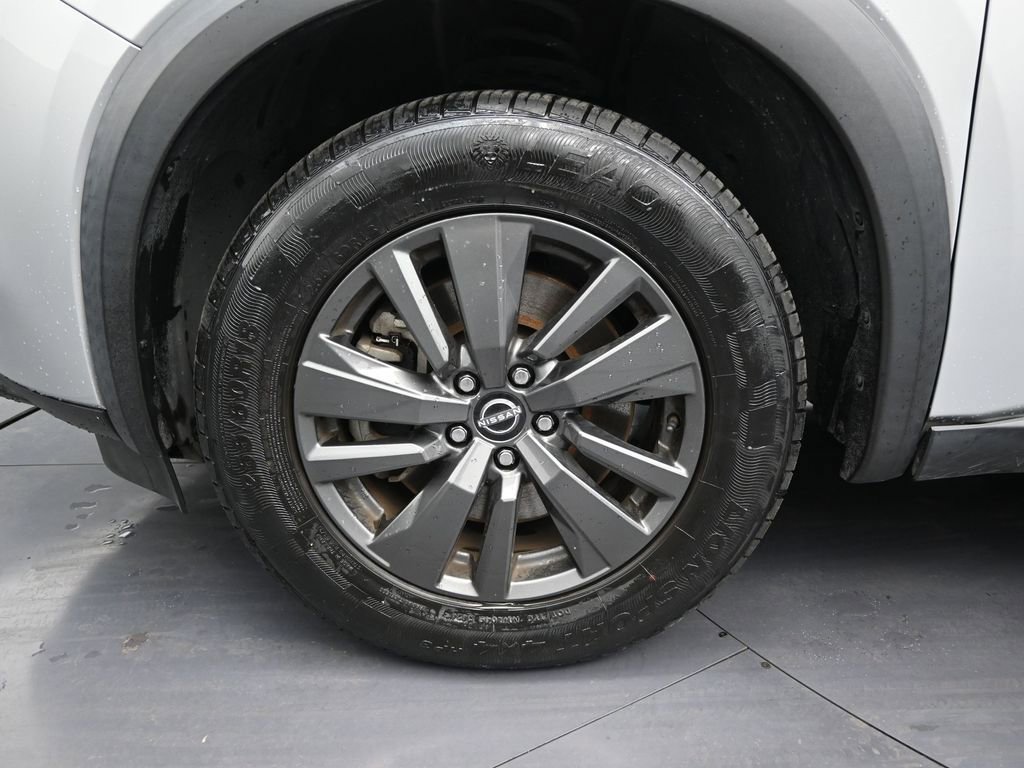 Used 2022 Nissan Pathfinder S image 9