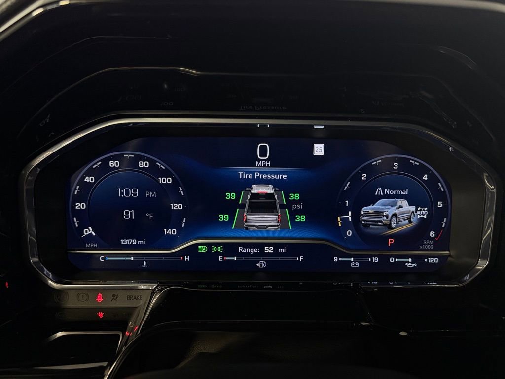 Used 2023 Chevrolet Silverado 1500 High Country w/ Technology Package image 19