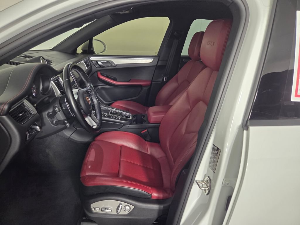 Used 2018 Porsche Macan GTS AWD/4WD image 9