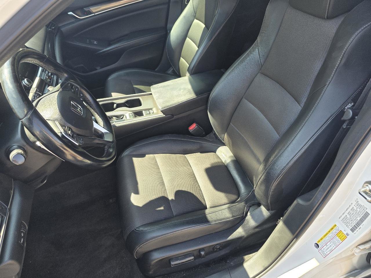 Used 2018 Honda Accord Sport image 6