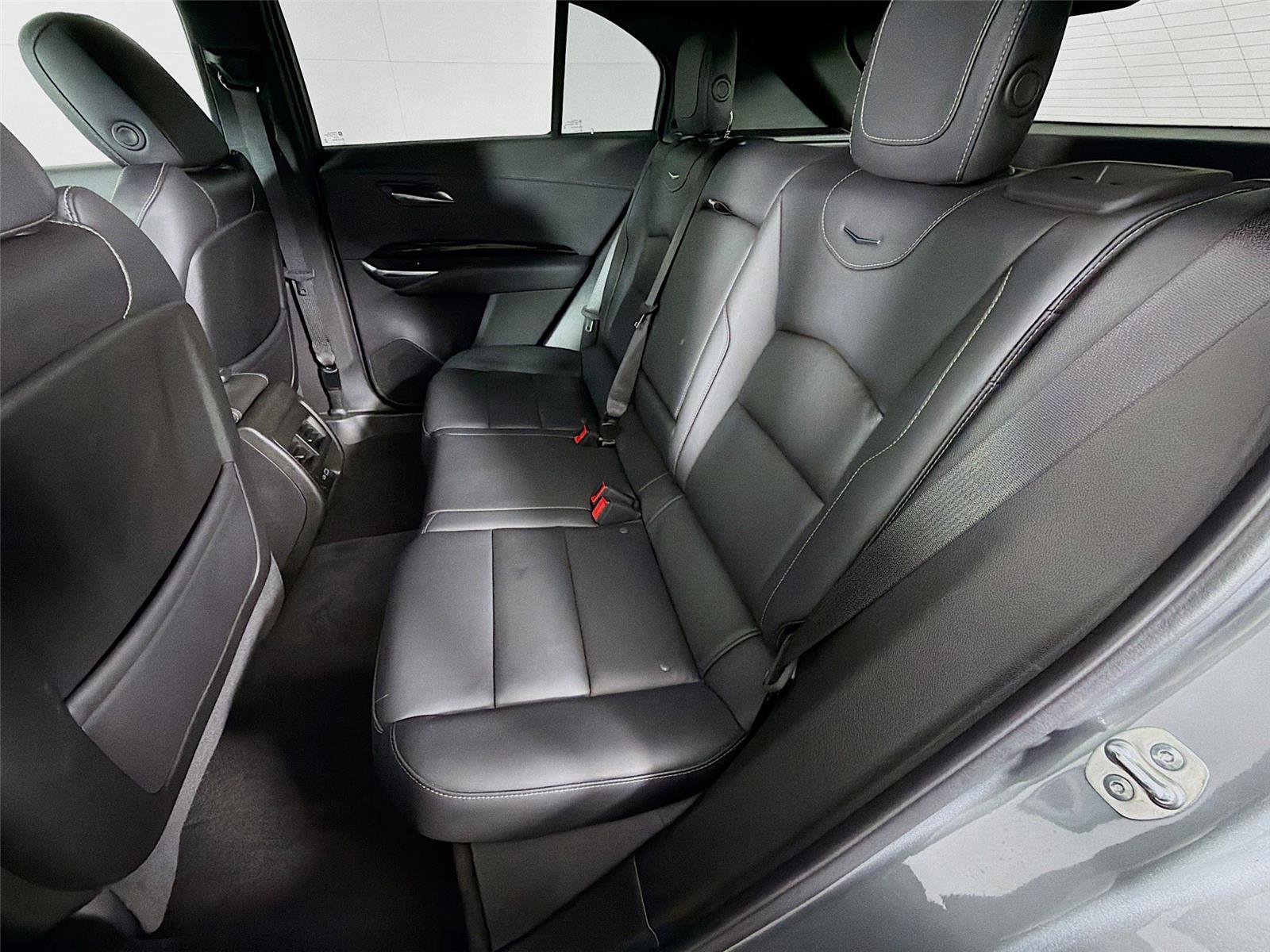 Used 2024 Cadillac XT4 Luxury w/ Cold Weather Package image 20