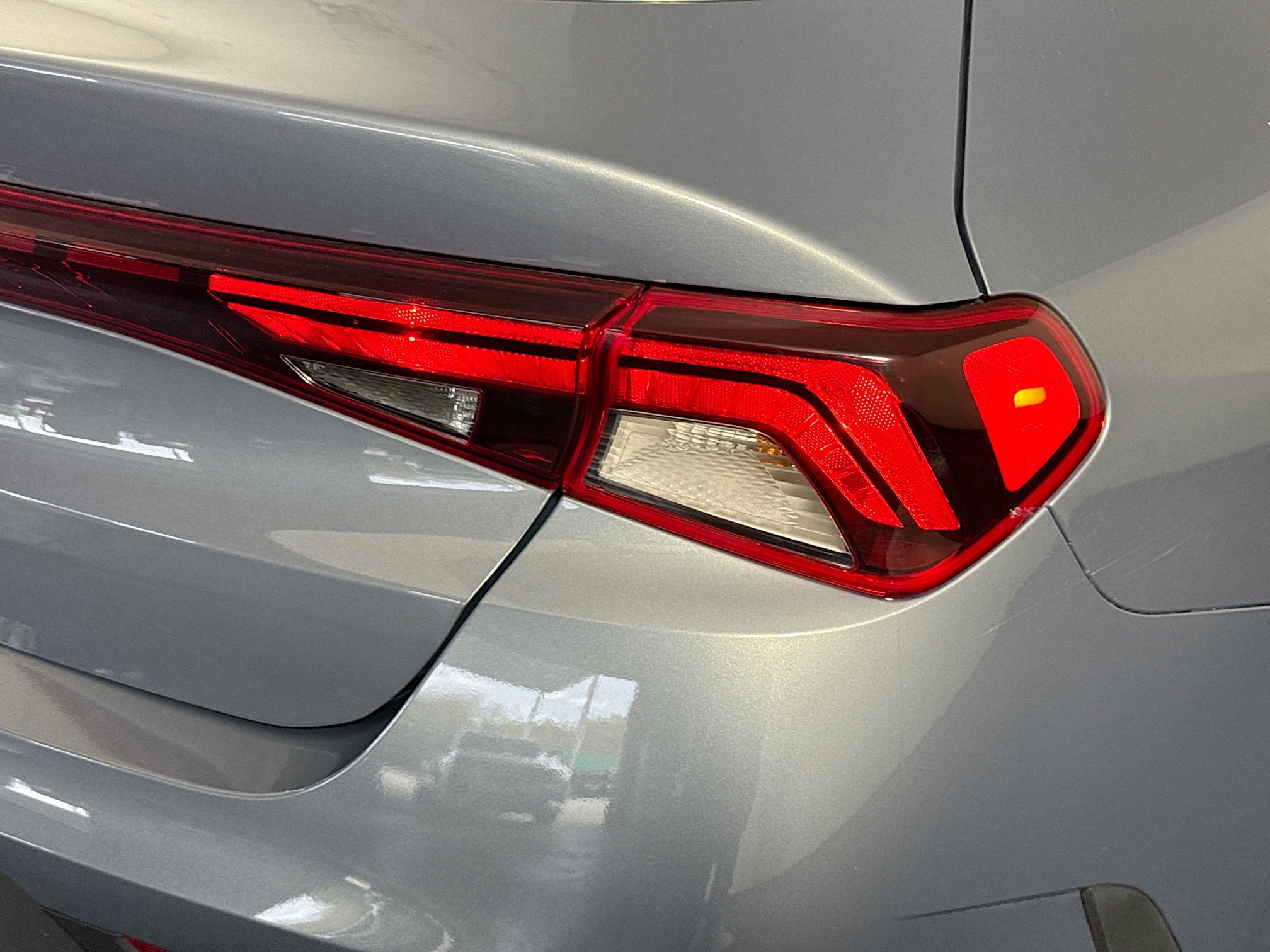 Used 2022 Kia K5 LX image 33