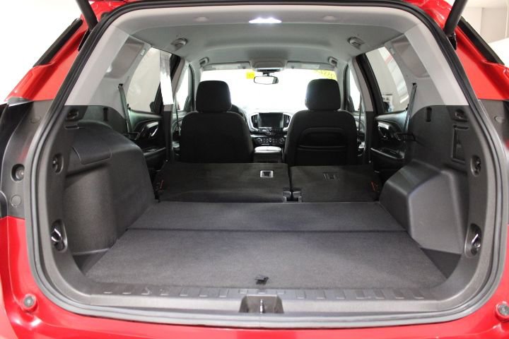 Certified 2022 GMC Terrain SLE w/ Driver Convenience Package image 13