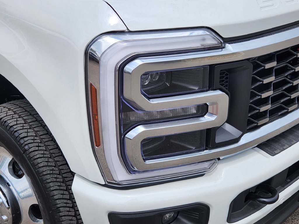 New 2026 Ford F350 Platinum AWD/4WD image 11