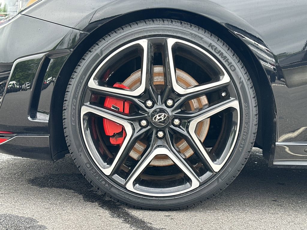 Used 2022 Hyundai Veloster N FWD image 11
