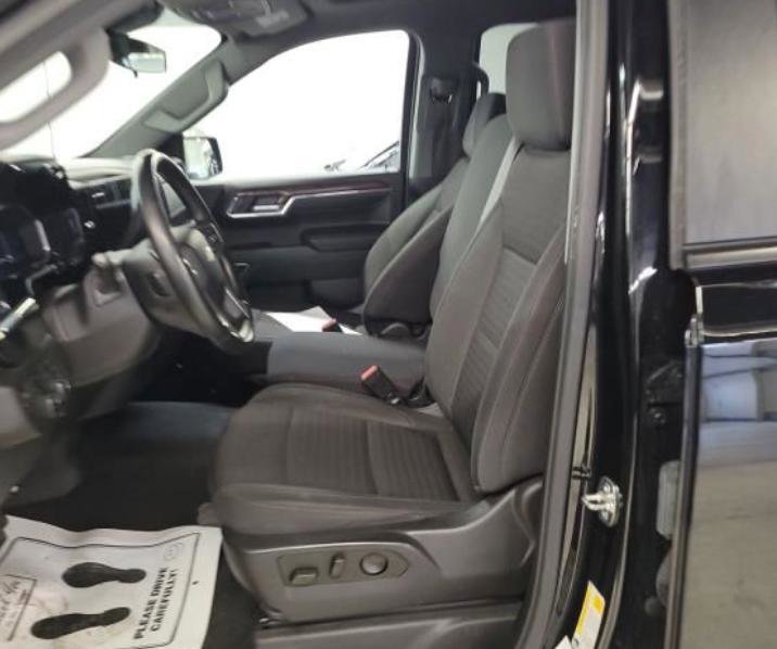 Used 2023 Chevrolet Silverado 1500 LT w/ Protection Package image 5