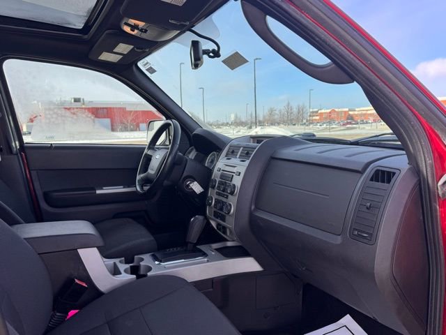 Used 2010 Ford Escape XLT image 22