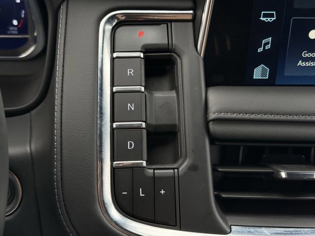 Used 2024 Chevrolet Suburban Z71 w/ Off-Road Capability Package image 17