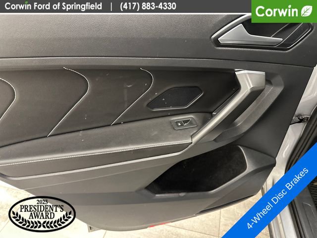 Used 2022 Volkswagen Tiguan SE FWD image 19