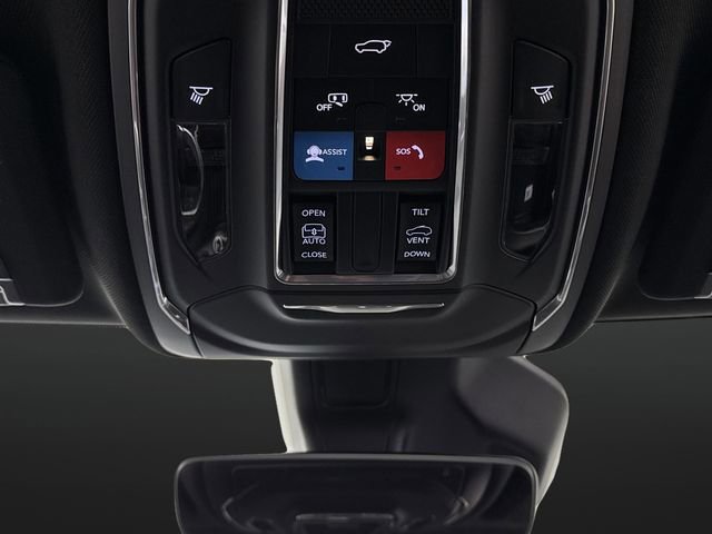 New 2025 Jeep Grand Cherokee L Altitude image 25