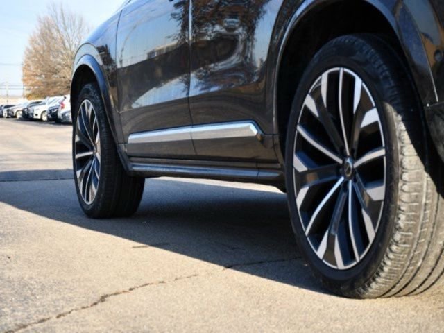 Used 2025 Volvo XC90 B5 Plus image 9