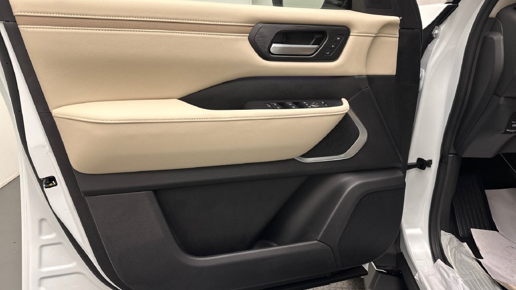 New 2027 Nissan Armada Platinum Reserve AWD/4WD image 17