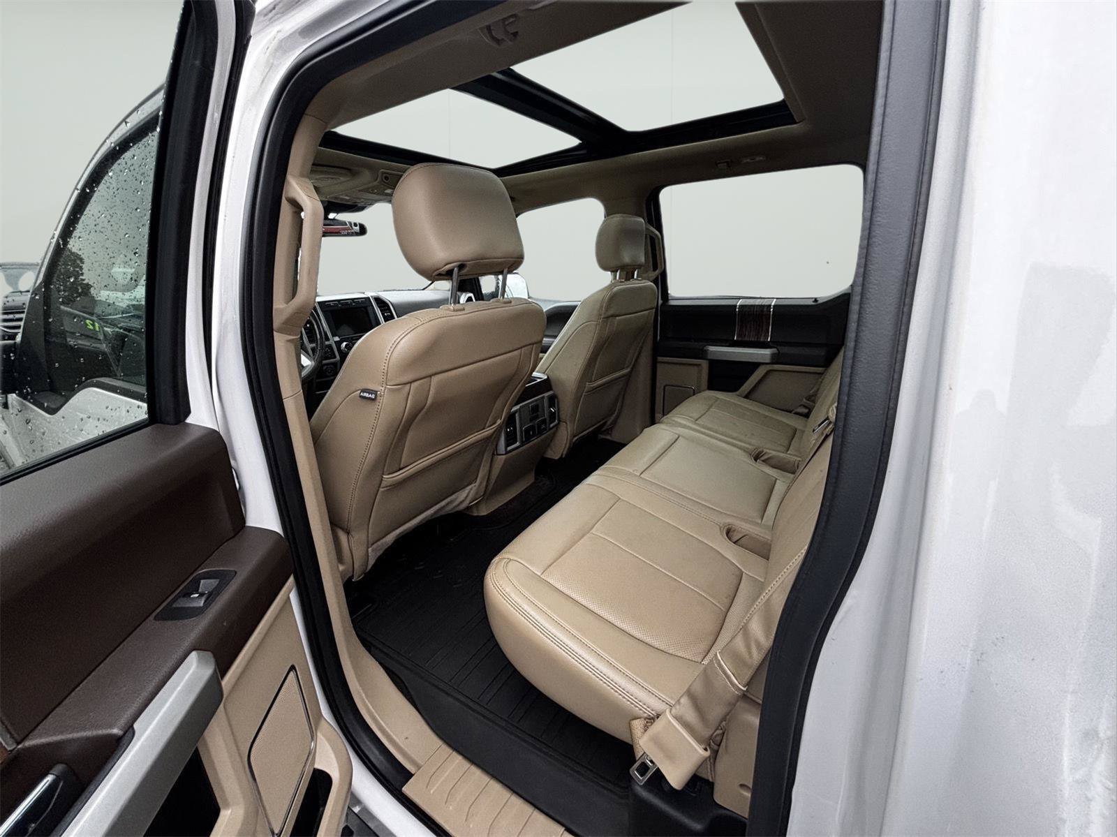 Used 2018 Ford F150 Lariat w/ Equipment Group 502A Luxury AWD/4WD image 16