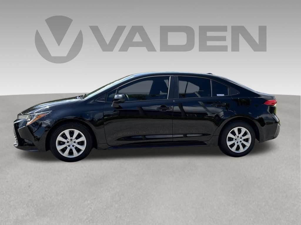 Used 2023 Toyota Corolla LE FWD image 18
