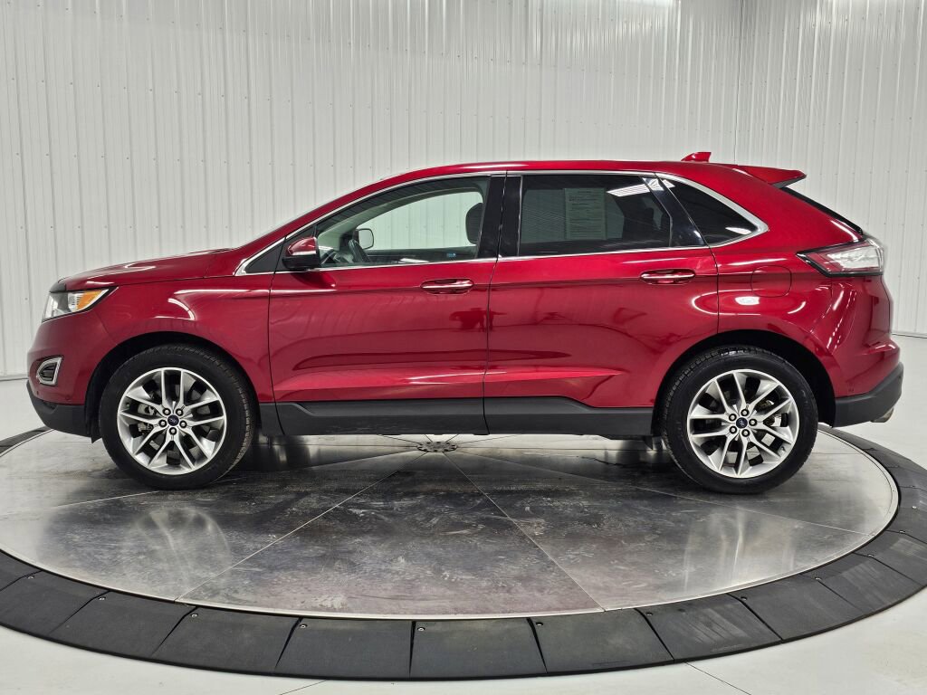 Used 2017 Ford Edge Titanium w/ Equipment Group 302A AWD/4WD image 2